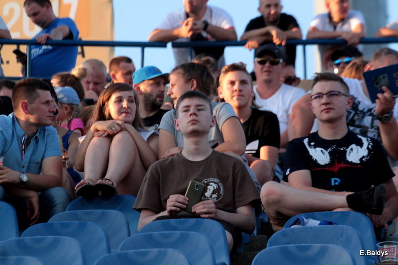 Kibicowali w upalną niedzielę (zdjęcia)