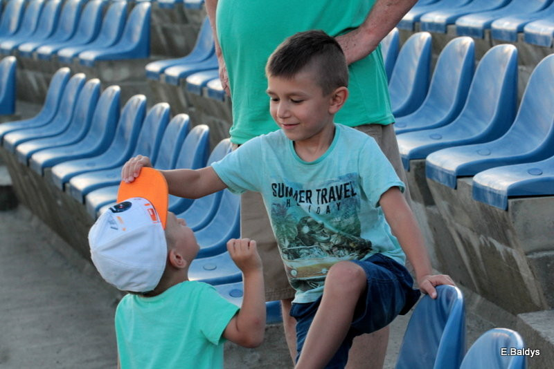 Kibicowali w upalną niedzielę (zdjęcia)