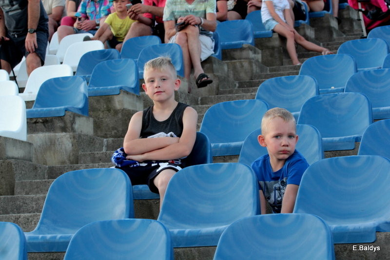 Kibicowali w upalną niedzielę (zdjęcia)