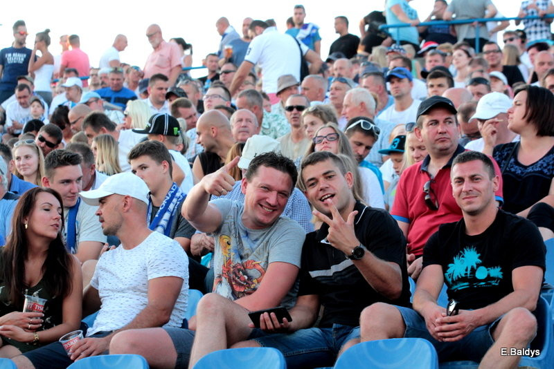 Kibicowali w upalną niedzielę (zdjęcia)