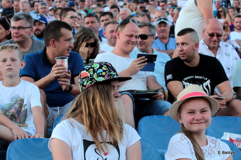 Kibicowali w upalną niedzielę (zdjęcia)