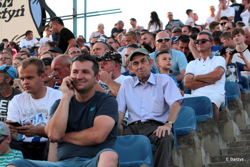 Kibicowali w upalną niedzielę (zdjęcia)