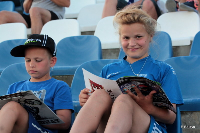 Kibicowali w upalną niedzielę (zdjęcia)