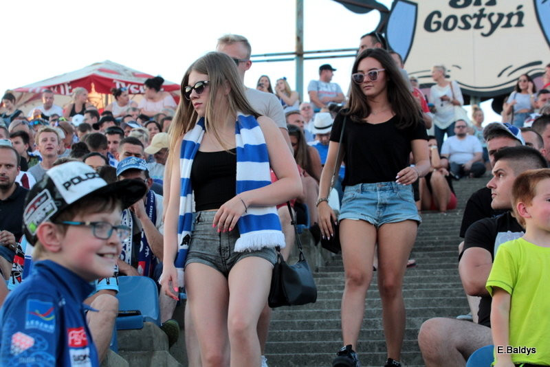 Kibicowali w upalną niedzielę (zdjęcia)