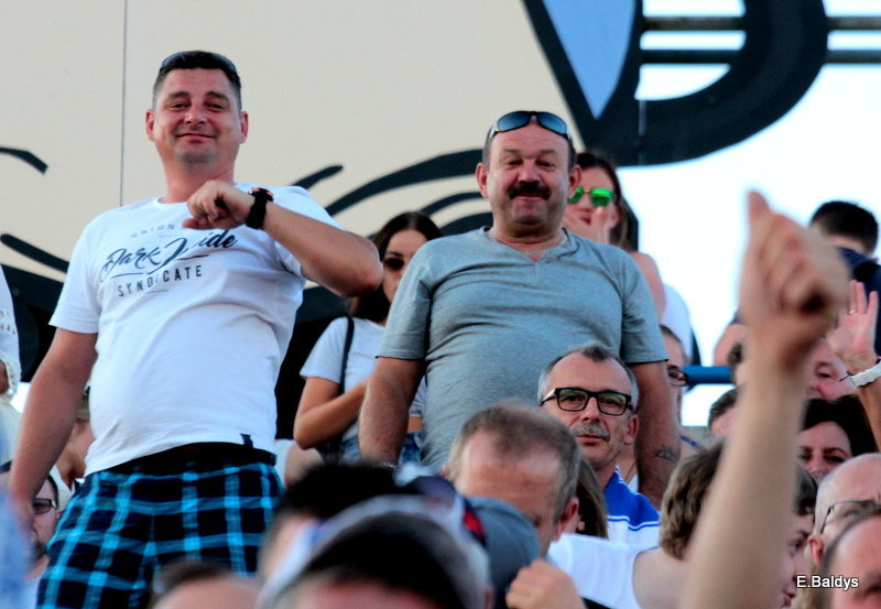 Kibicowali w upalną niedzielę (zdjęcia)