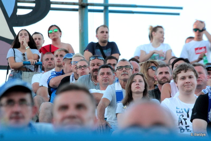 Kibicowali w upalną niedzielę (zdjęcia)