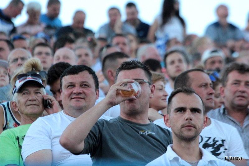 Kibicowali w upalną niedzielę (zdjęcia)
