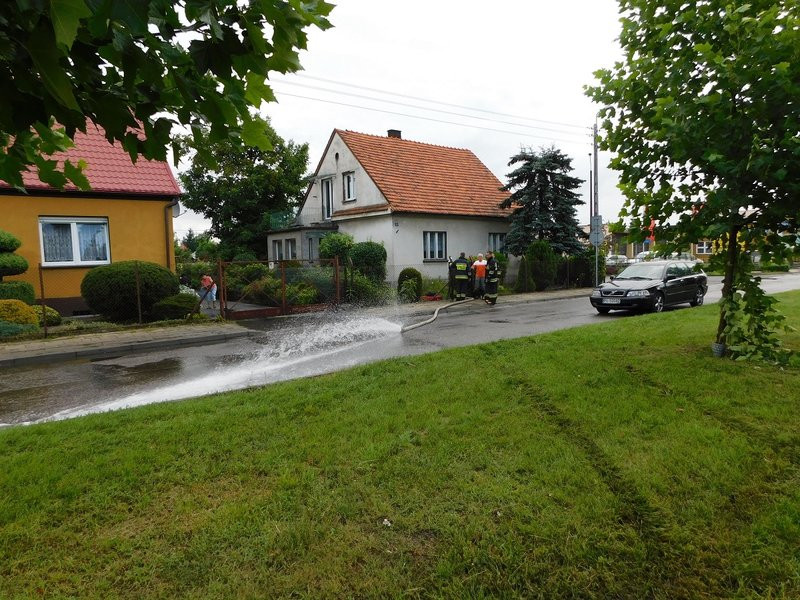 Ulica 17 Stycznia znów zalana! (zdjęcia)