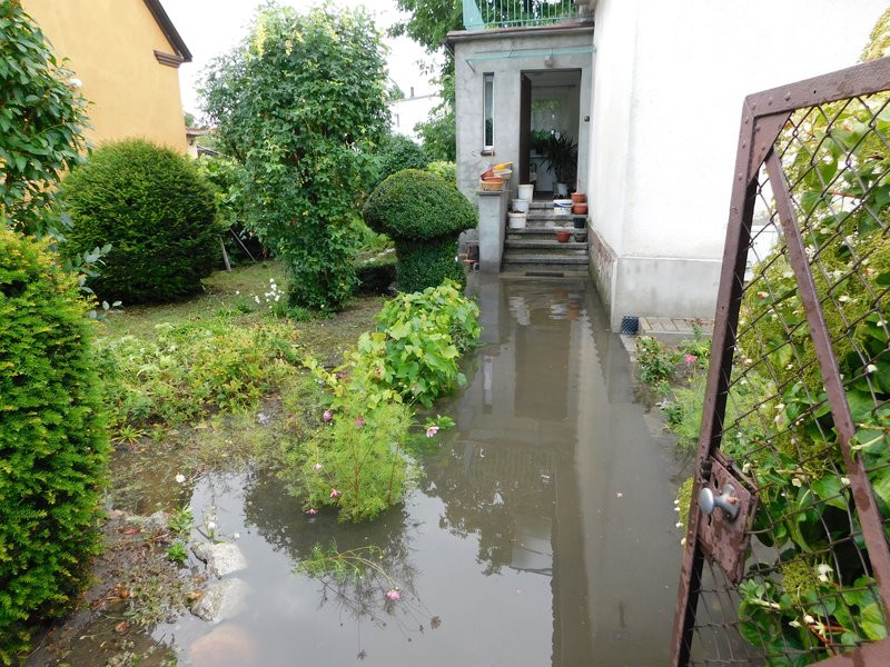 Ulica 17 Stycznia znów zalana! (zdjęcia)