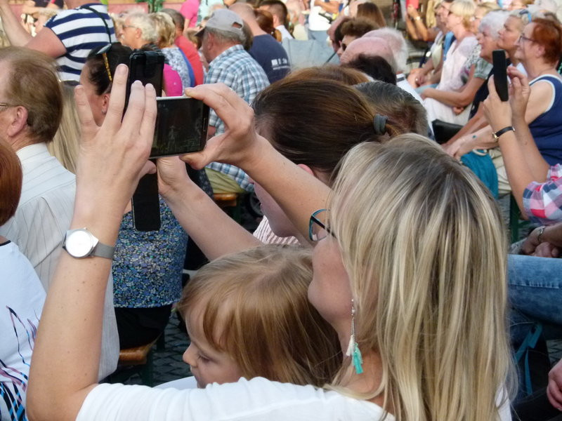 Światowy folklor na leszczyńskim rynku (zdjęcia)