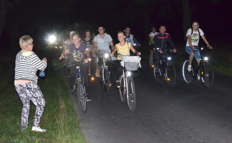 Nocą z Pawłowic do Osiecznej (zdjęcia)