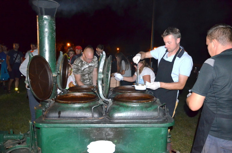 Nocą z Pawłowic do Osiecznej (zdjęcia)