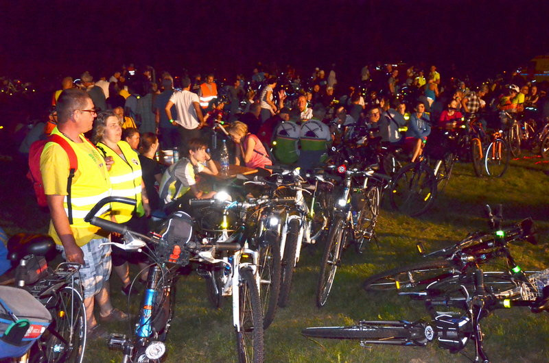 Nocą z Pawłowic do Osiecznej (zdjęcia)