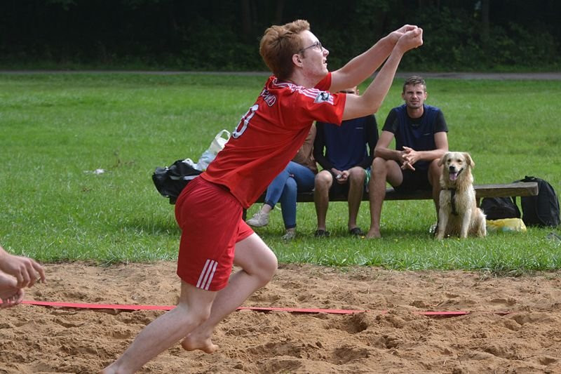Turniej siatkówki plażowej w Górznie (zdjęcia)