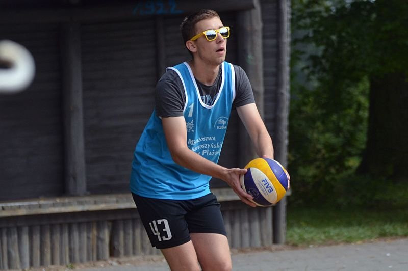 Turniej siatkówki plażowej w Górznie (zdjęcia)