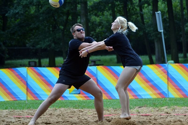 Turniej siatkówki plażowej w Górznie (zdjęcia)