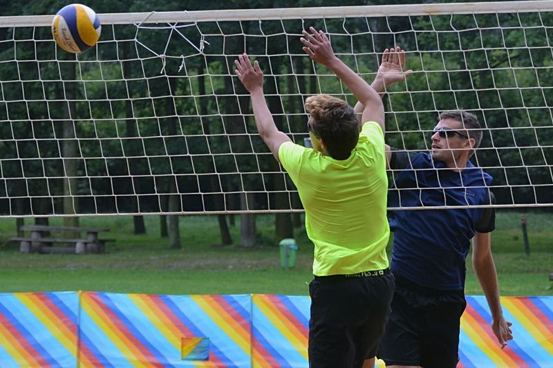 Turniej siatkówki plażowej w Górznie (zdjęcia)