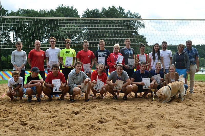 Turniej siatkówki plażowej w Górznie (zdjęcia)