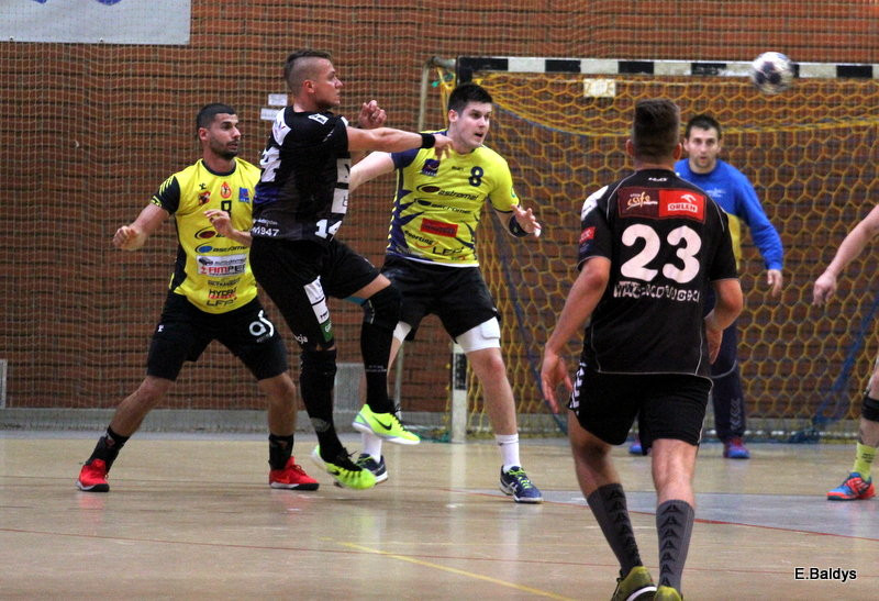 Twarda Stal (zdjęcia)