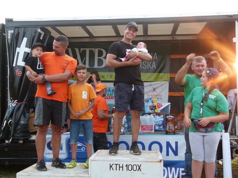 Ludzka solidarność ważniejsza od zwycięstwa (zdjęcia)