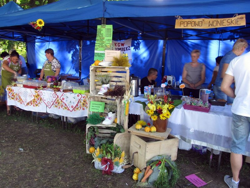 W niedzielę leszczynianie najedli się w parku (zdjęcia)