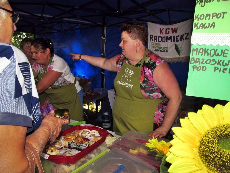 W niedzielę leszczynianie najedli się w parku (zdjęcia)