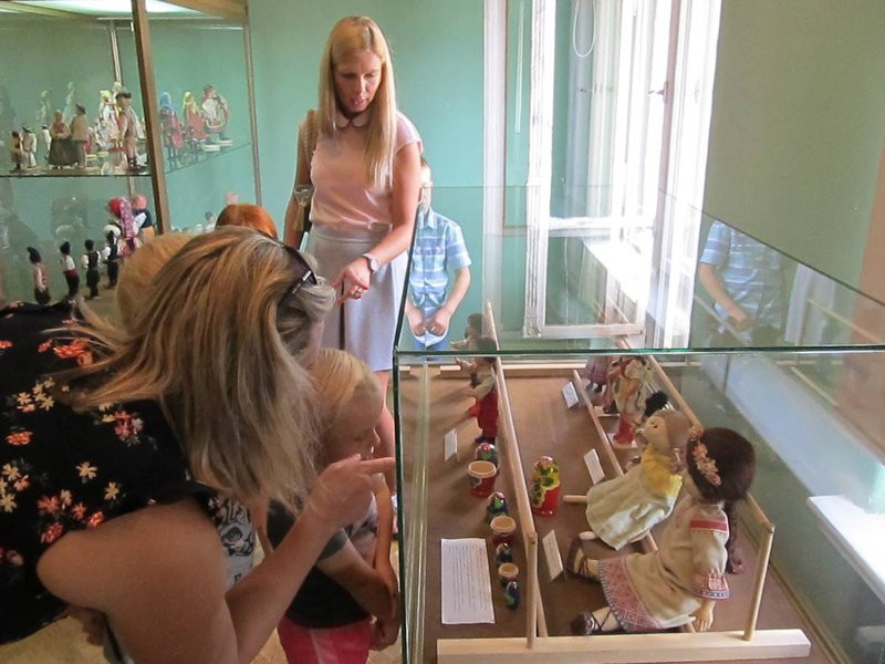 Wernisaż zdominowały dzieci (zdjęcia)