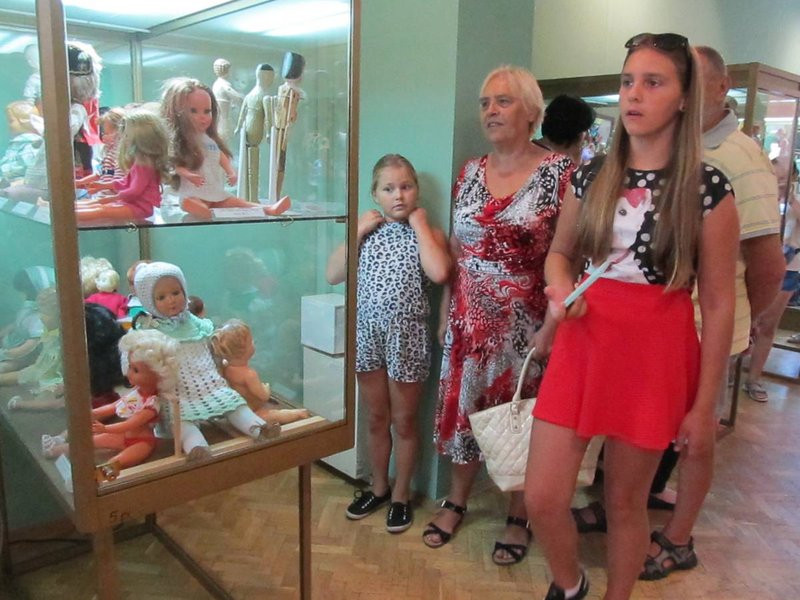 Wernisaż zdominowały dzieci (zdjęcia)