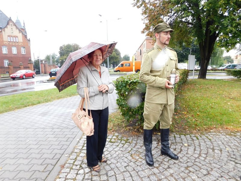 Polacy stanęli w obronie Ojczyzny (zdjęcia)