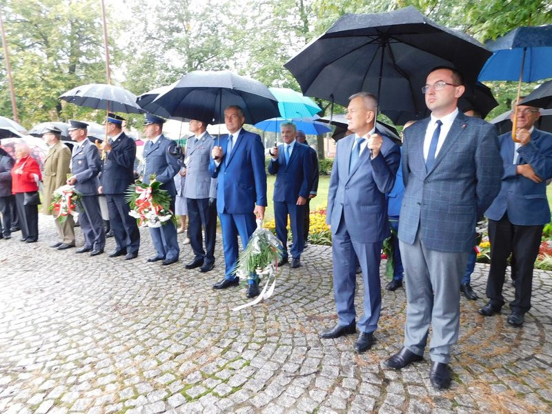 Polacy stanęli w obronie Ojczyzny (zdjęcia)