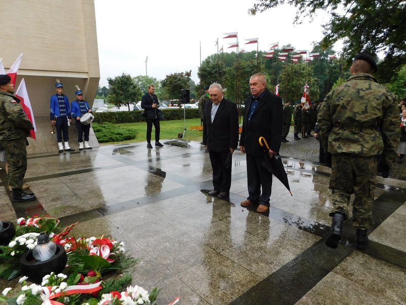 Polacy stanęli w obronie Ojczyzny (zdjęcia)
