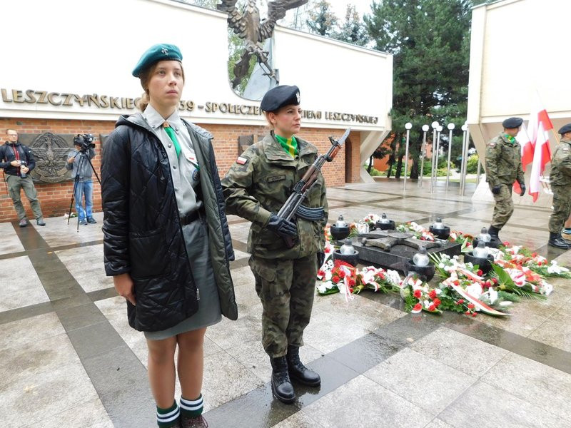 Polacy stanęli w obronie Ojczyzny (zdjęcia)