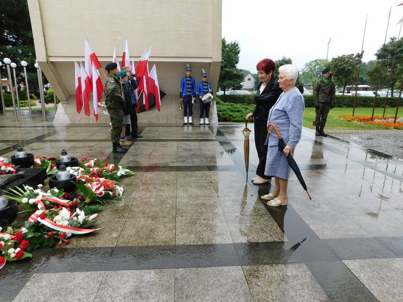 Polacy stanęli w obronie Ojczyzny (zdjęcia)