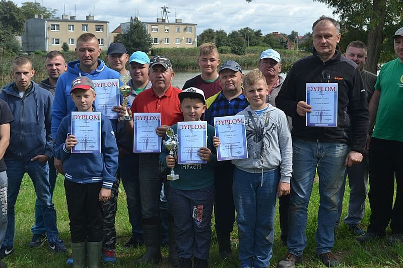 Kociugi wędkowały w Robczysku (zdjęcia)