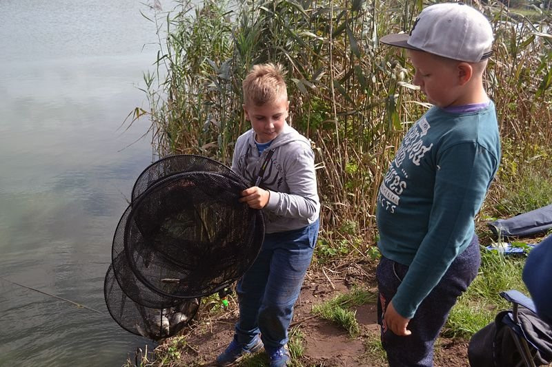 Kociugi wędkowały w Robczysku (zdjęcia)