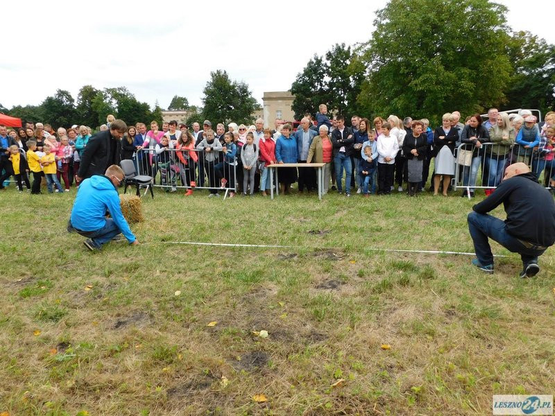Mieszkańcy Rydzyny na dożynkach (zdjęcia)