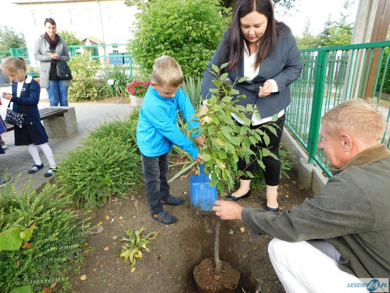 Pierwszy dzwonek w Dąbczu (zdjęcia)