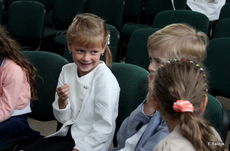 Pierwszy dzwonek w Osiecznej (zdjęcia)