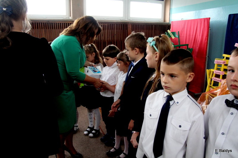 Pierwszy dzwonek w Osiecznej (zdjęcia)