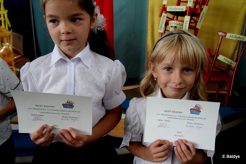 Pierwszy dzwonek w Osiecznej (zdjęcia)