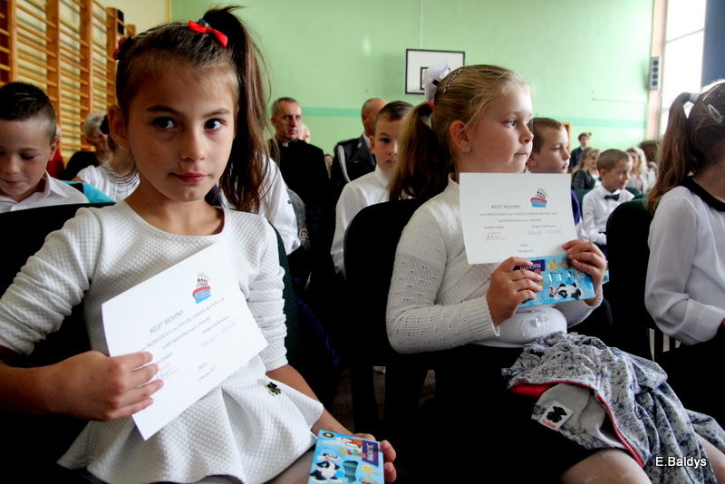 Pierwszy dzwonek w Osiecznej (zdjęcia)