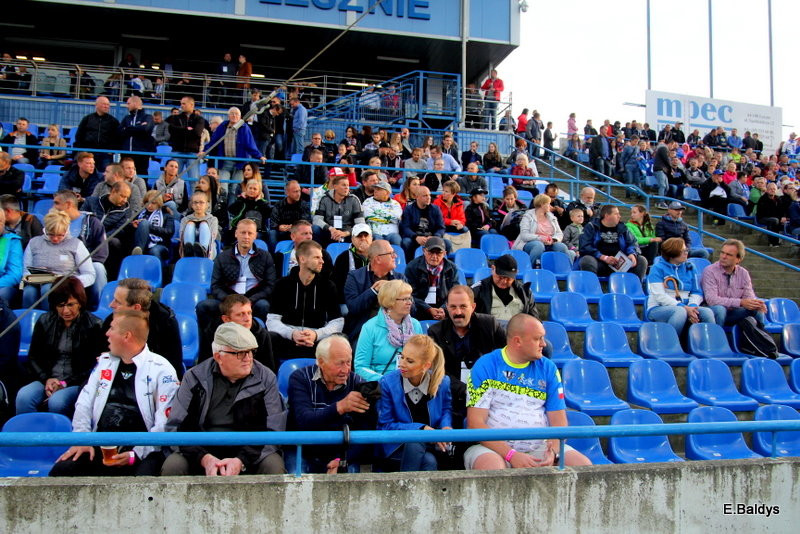 Zobacz siebie na meczu Unia - Falubaz (zdjęcia)