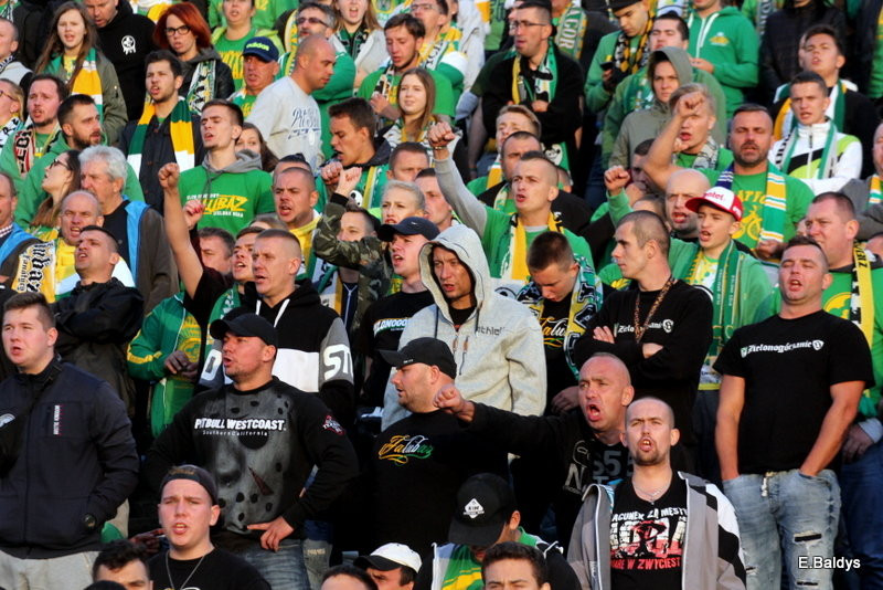 Zobacz siebie na meczu Unia - Falubaz (zdjęcia)