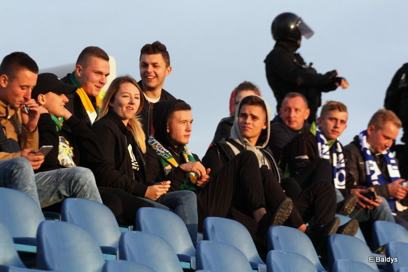 Zobacz siebie na meczu Unia - Falubaz (zdjęcia)