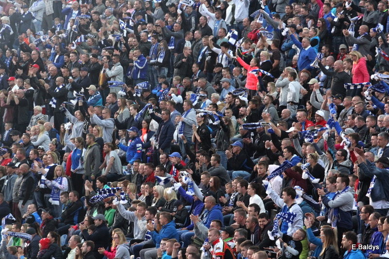 Zobacz siebie na meczu Unia - Falubaz (zdjęcia)