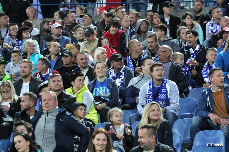 Zobacz siebie na meczu Unia - Falubaz (zdjęcia)