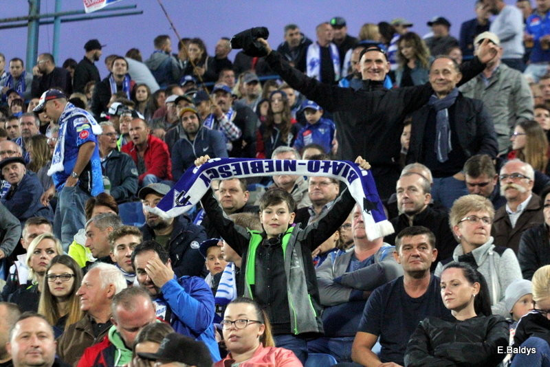 Zobacz siebie na meczu Unia - Falubaz (zdjęcia)