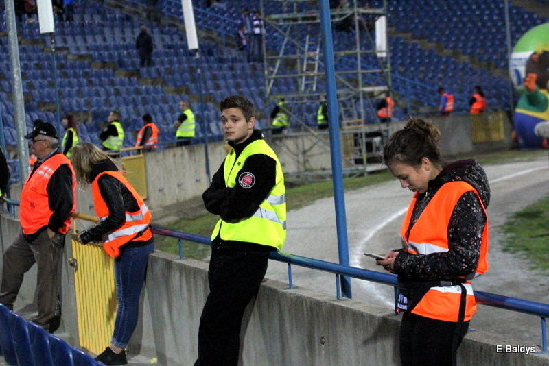 Zobacz siebie na meczu Unia - Falubaz (zdjęcia)