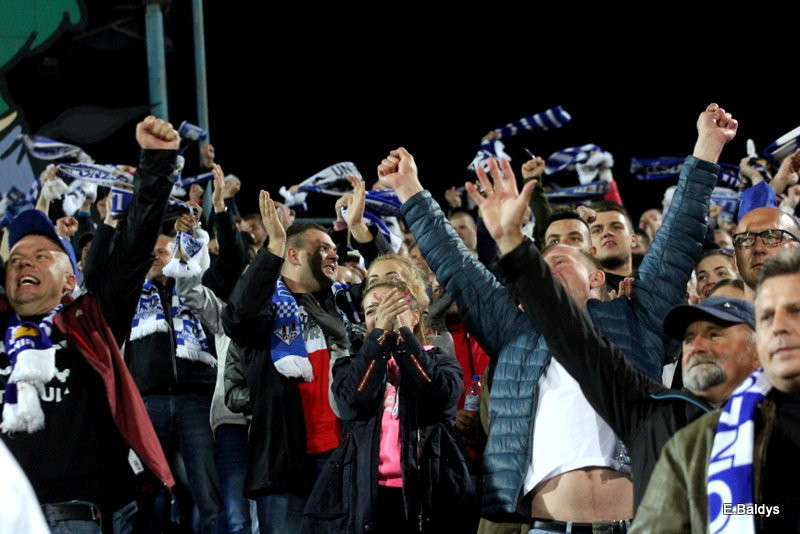 Zobacz siebie na meczu Unia - Falubaz (zdjęcia)