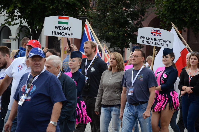 Dziś wieczorny pokaz balonowy (zdjęcia)